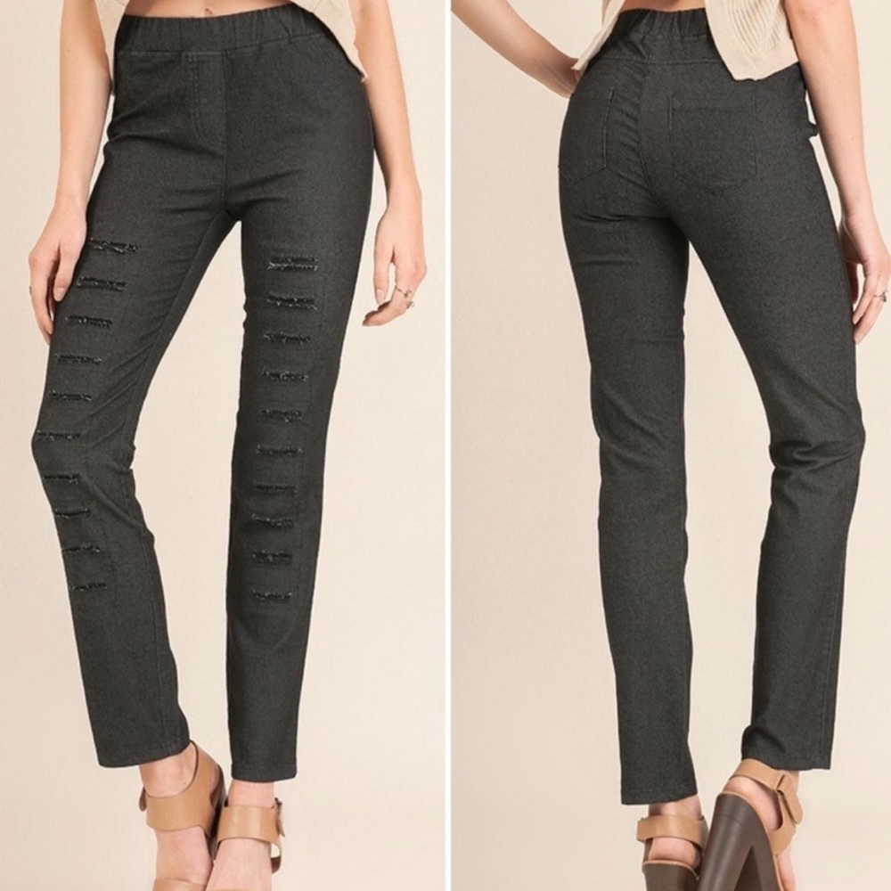 Umgee Black High Waist Distressed Jegging